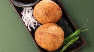 q07kn6a kachori 625x300 27 December 24